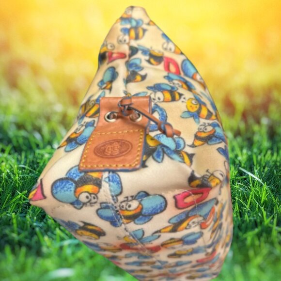 RARE, LIMITED EDITION Dooney & Bourke Bee Bag - Picture 5 of 6